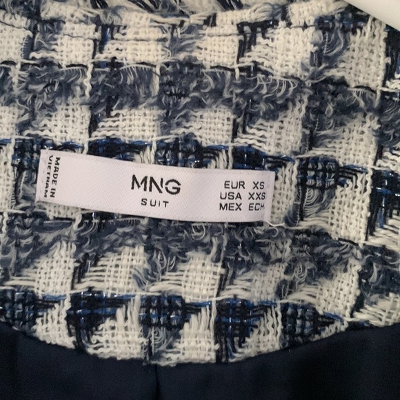 Mango Tweed Blazer, Size XS classic elegant fashion gold Buttons casual - Picture 3 of 9